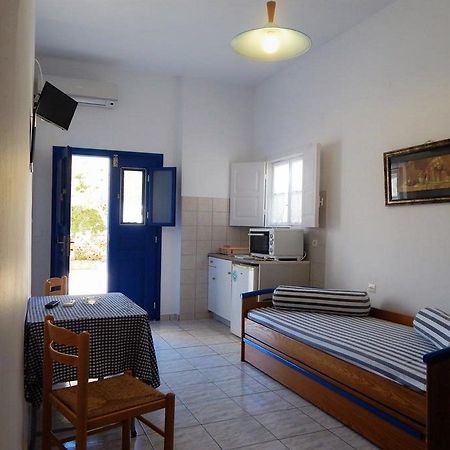 Evgenia Rooms And Apartments Folégandros Eksteriør billede