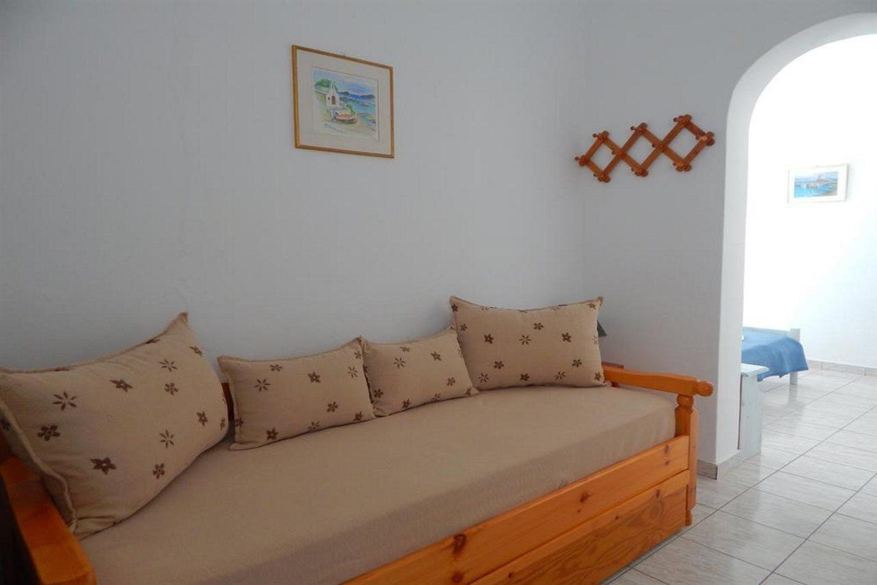 Evgenia Rooms And Apartments Folégandros Eksteriør billede